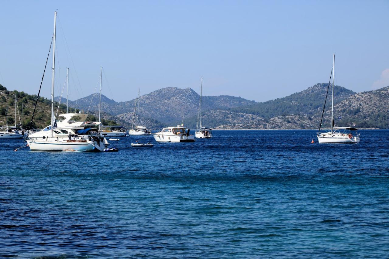 メタイナGalapagus Privat Beach & Boat Dockアパートメント エクステリア 写真